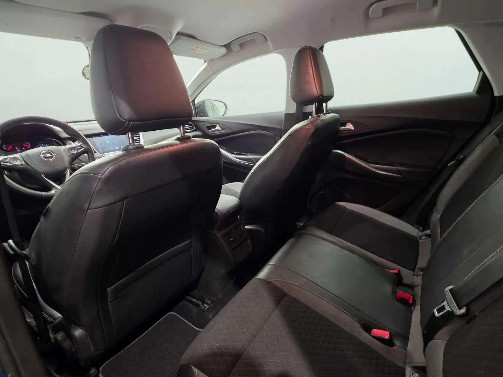 Opel Grandland 1.5 CDTi Design Tech - foto 14