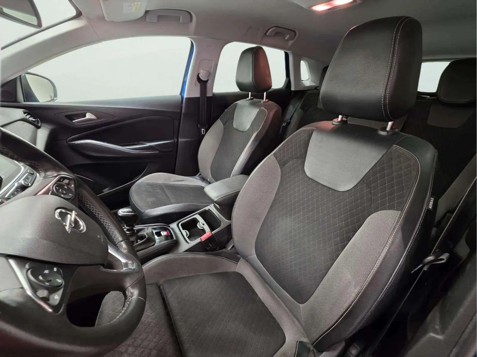 Opel Grandland 1.5 CDTi Design Tech - foto 20