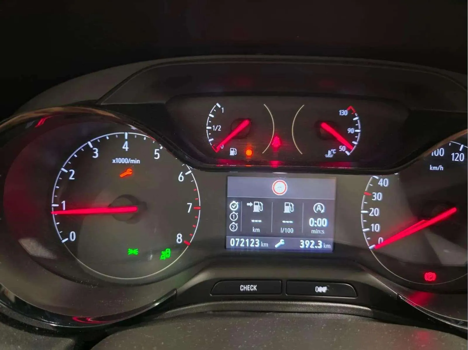 Opel Grandland 1.5 CDTi Design Tech - foto 22