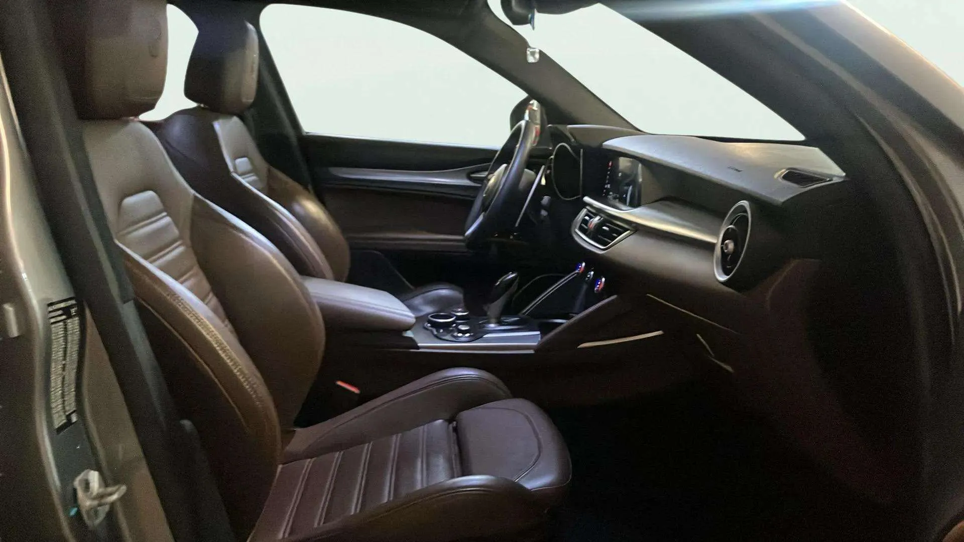 Alfa Romeo Stelvio 2.2 D 210 Executive Q4 - foto 17