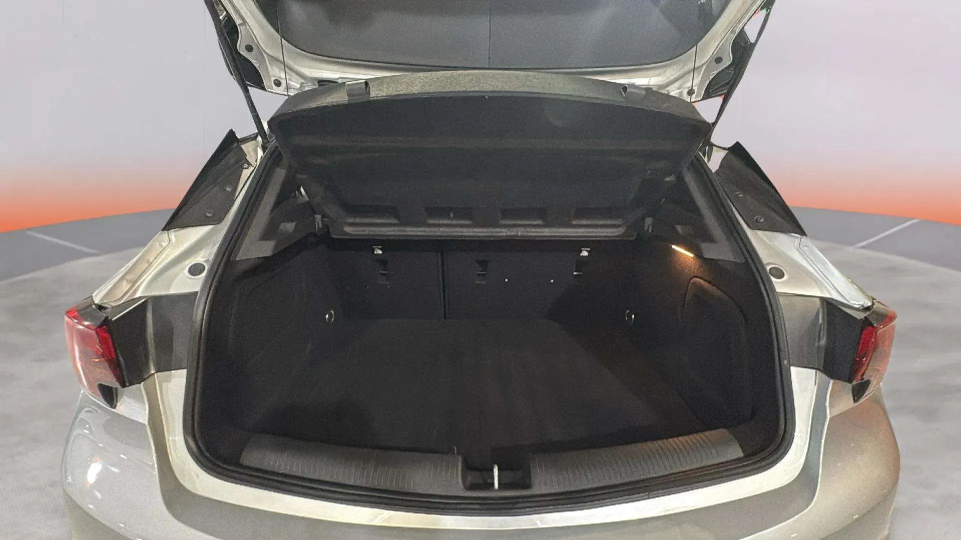Opel Astra 1.2T SHT Business Elegance - foto 9