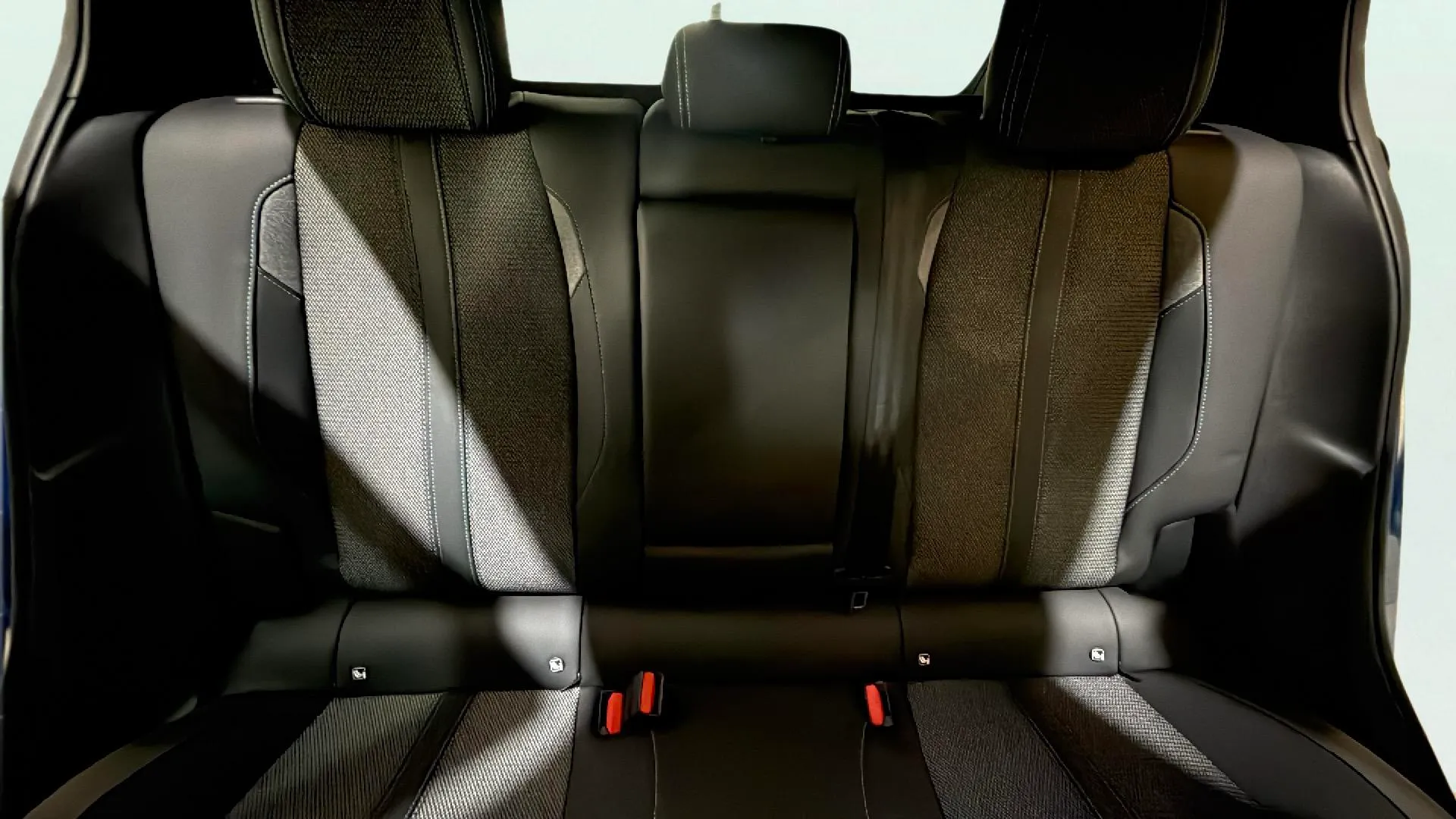 Peugeot 308 Active Pack PureTech 130 - foto 13