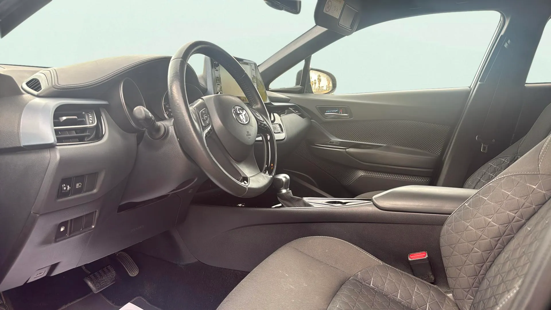 Toyota C-HR 1.8 125H Active - foto 12