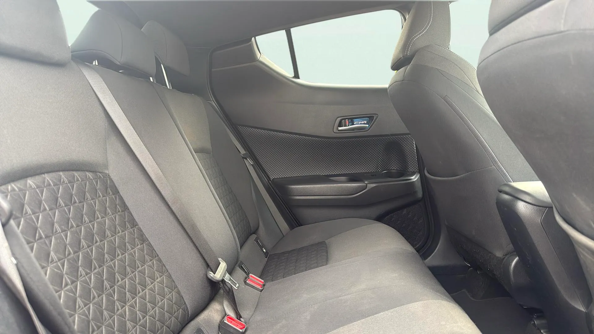 Toyota C-HR 1.8 125H Active - foto 19
