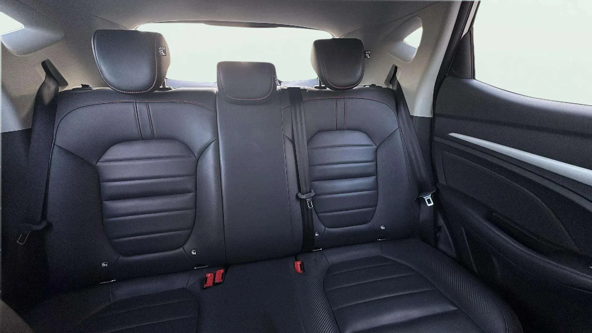 MG ZS 1.0T Luxury - foto 11
