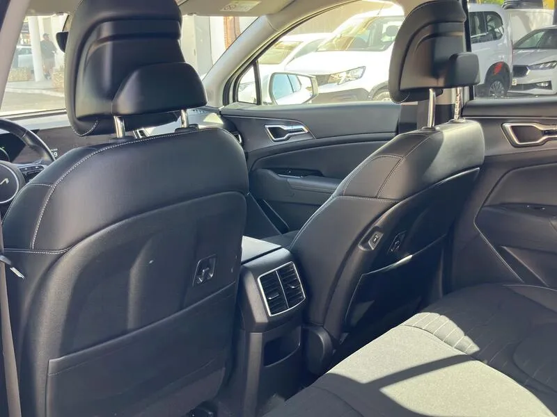 Kia Sportage Tech Hybrid 1.6 T-GDi - foto 36