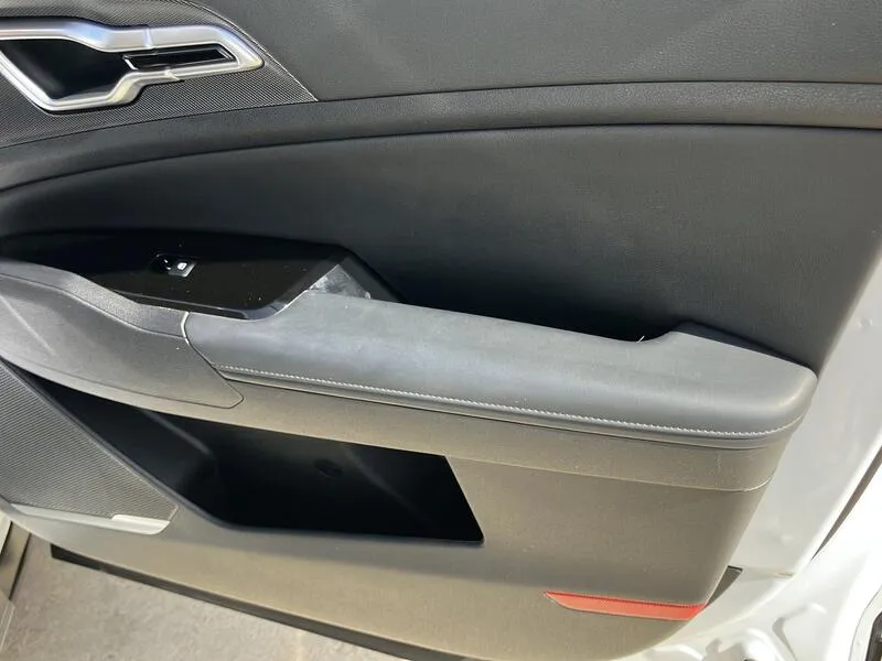 Kia Sportage Tech Hybrid 1.6 T-GDi - foto 32