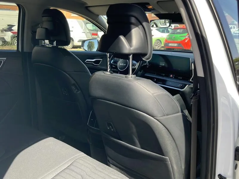 Kia Sportage Tech Hybrid 1.6 T-GDi - foto 34