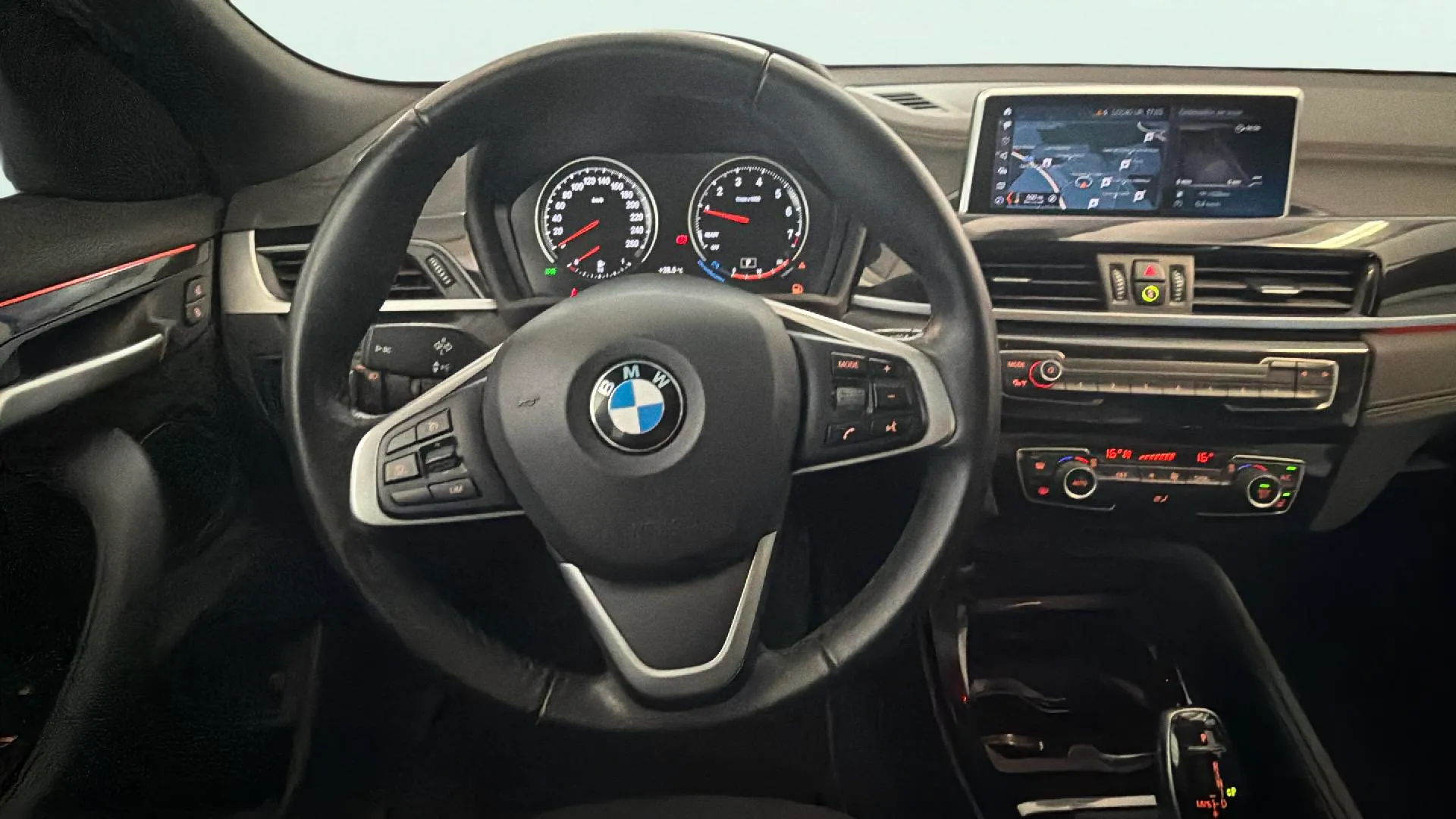 BMW X2 sDrive18i - foto 8