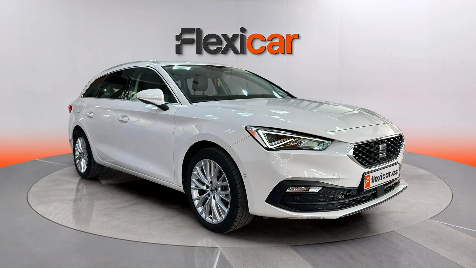 SEAT León SP 1.4 e-Hybrid DSG Xcellence - foto 1