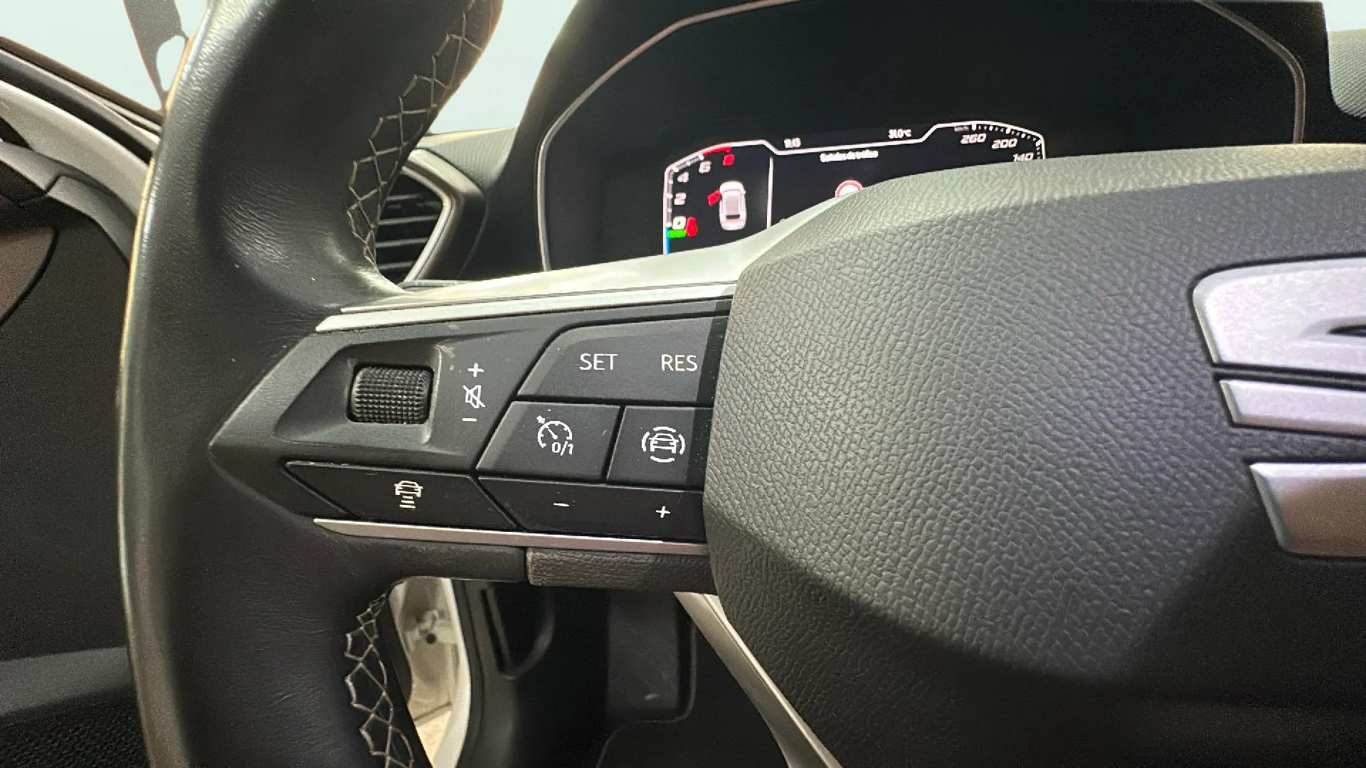 SEAT León SP 1.4 e-Hybrid DSG Xcellence - foto 24