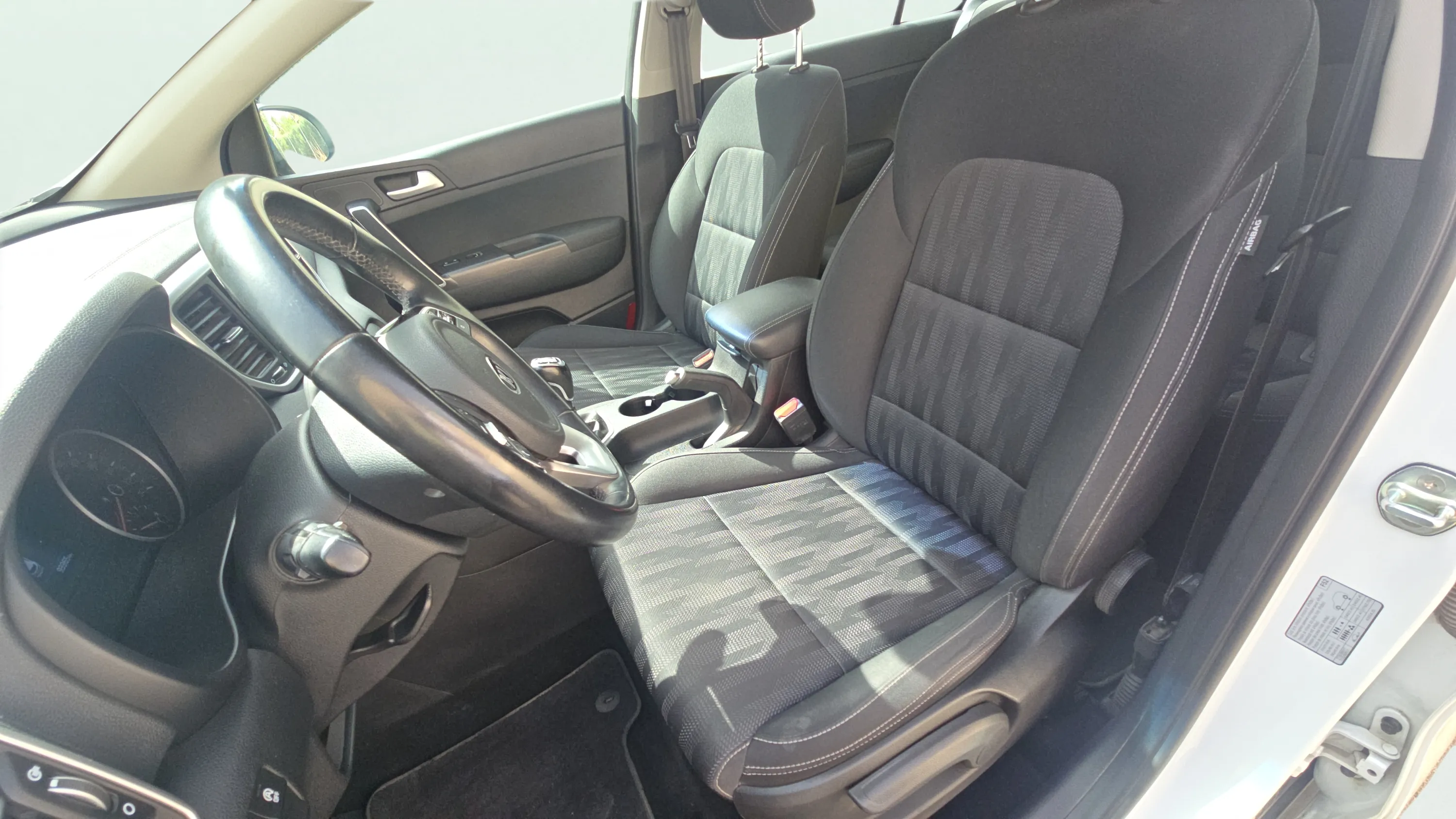 Kia Sportage 1.6 CRDi MHEV Business 4x2 - foto 11