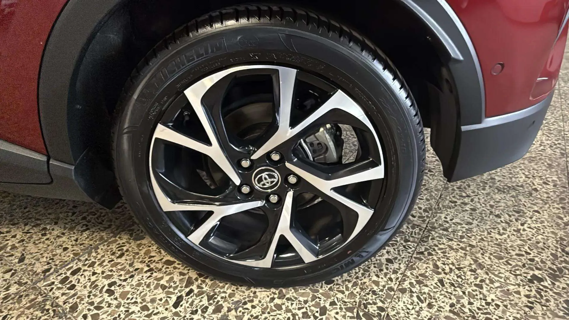 Toyota C-HR 1.8 125H Active - foto 13