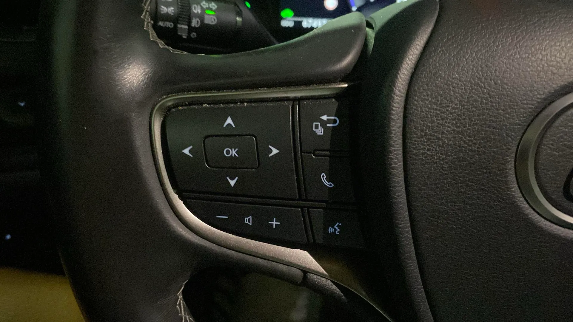 Lexus UX 2.0 250h Business Navigation - foto 16