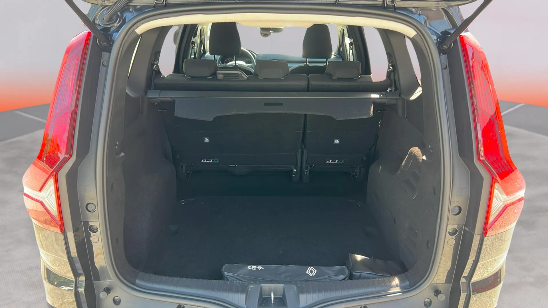 Dacia Jogger Expression TCe 5 plazas - foto 18