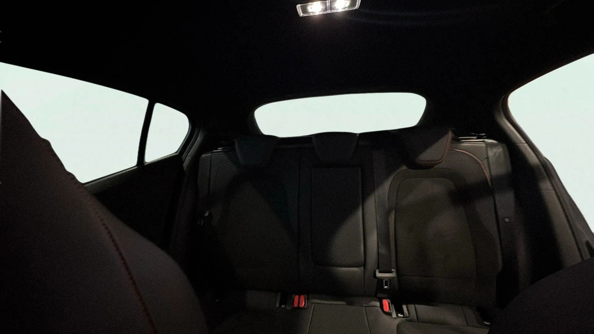 Ford Focus ST Edition 2.3 EcoBoost - foto 19
