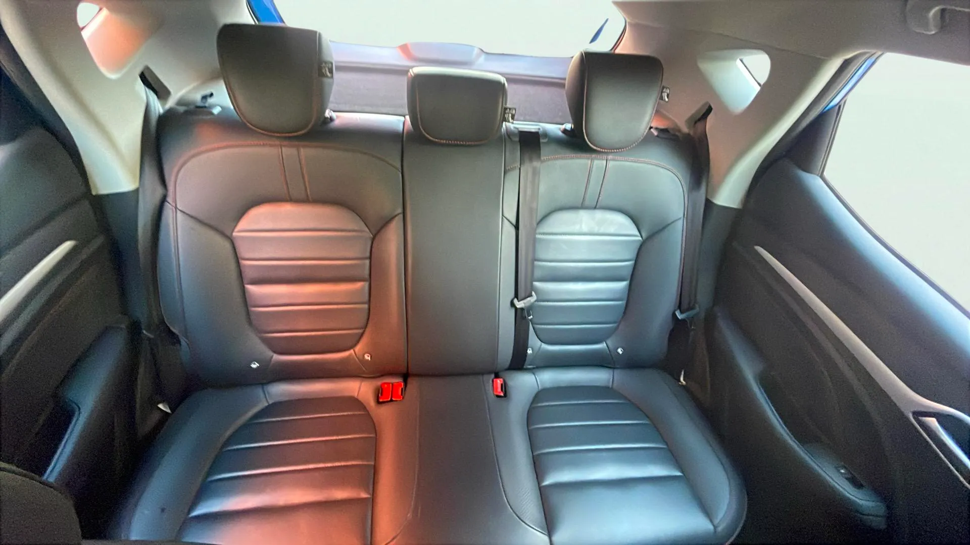 MG ZS 1.0T Luxury - foto 18