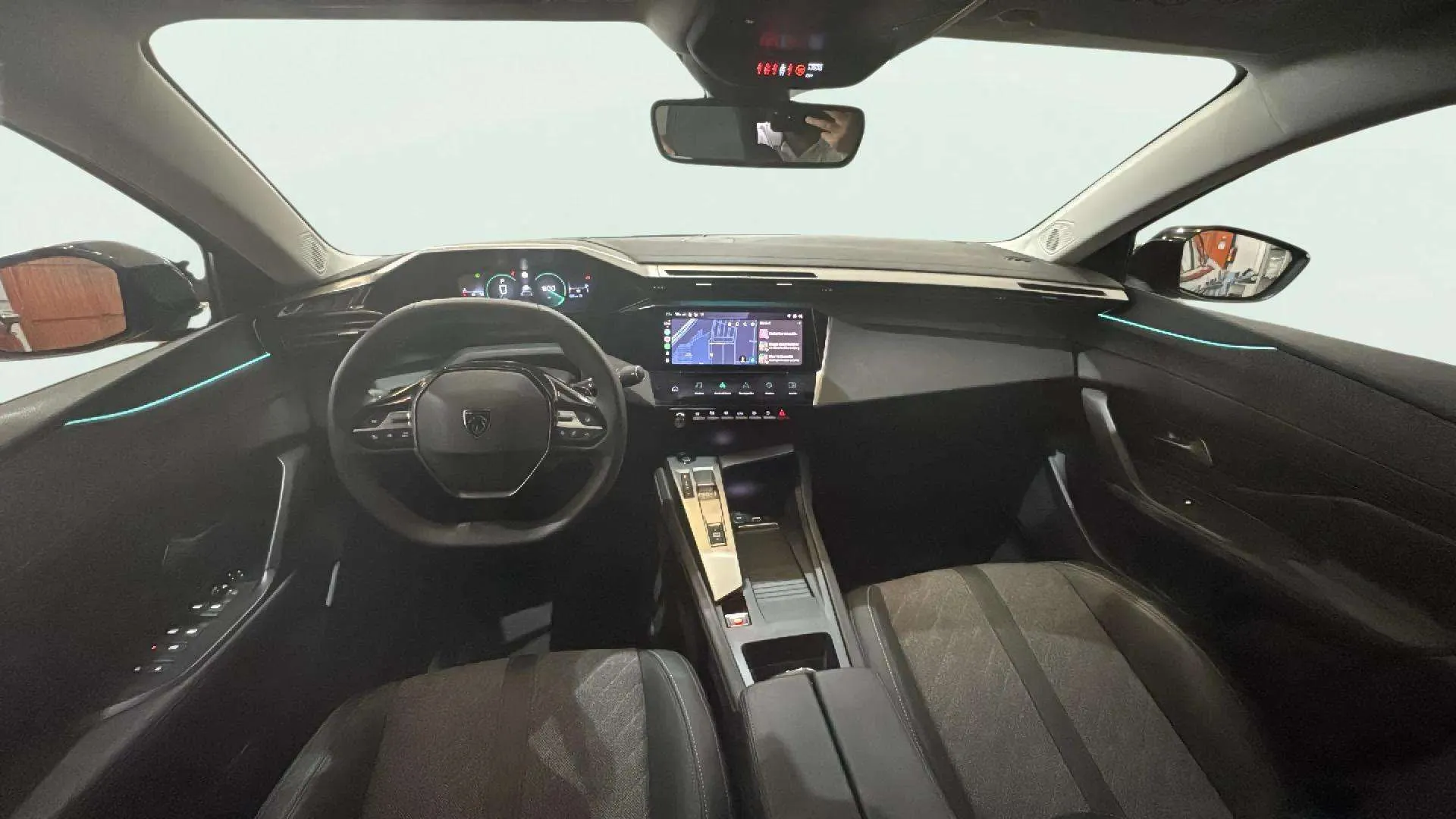 Peugeot 408 Allure Pack PureTech 130 EAT8 - foto 13