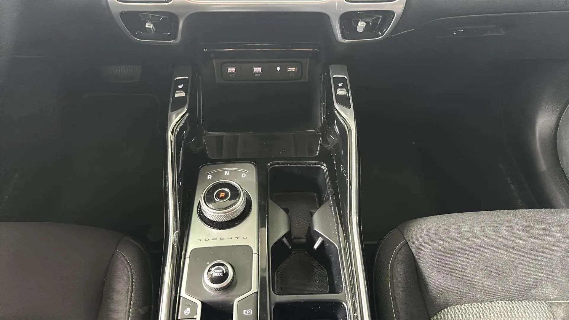 Kia Sorento 1.6 T-GDi HEV Drive 4x2 7 plazas - foto 16