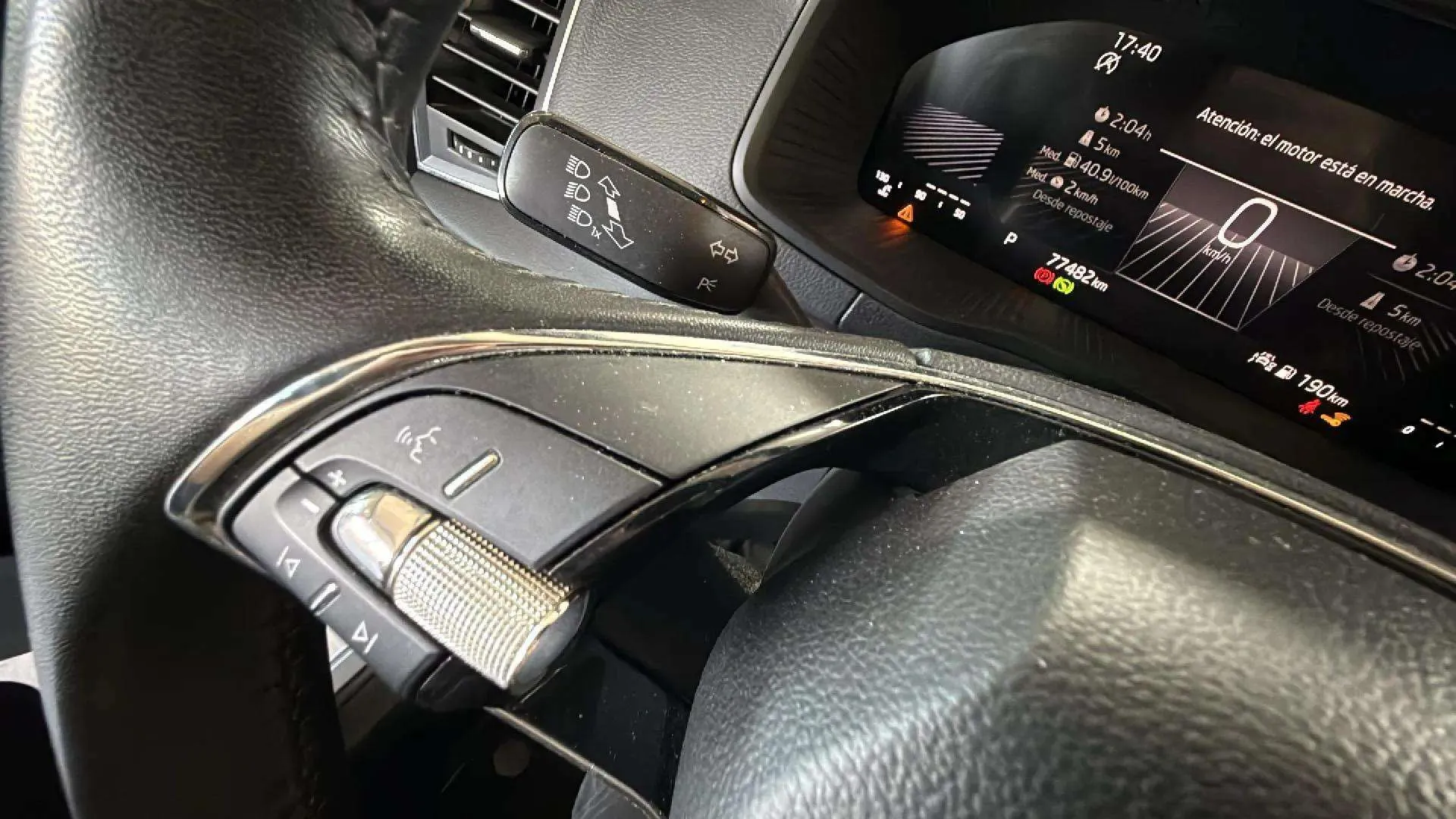 Škoda Karoq 1.5 TSI DSG ACT Design - foto 17