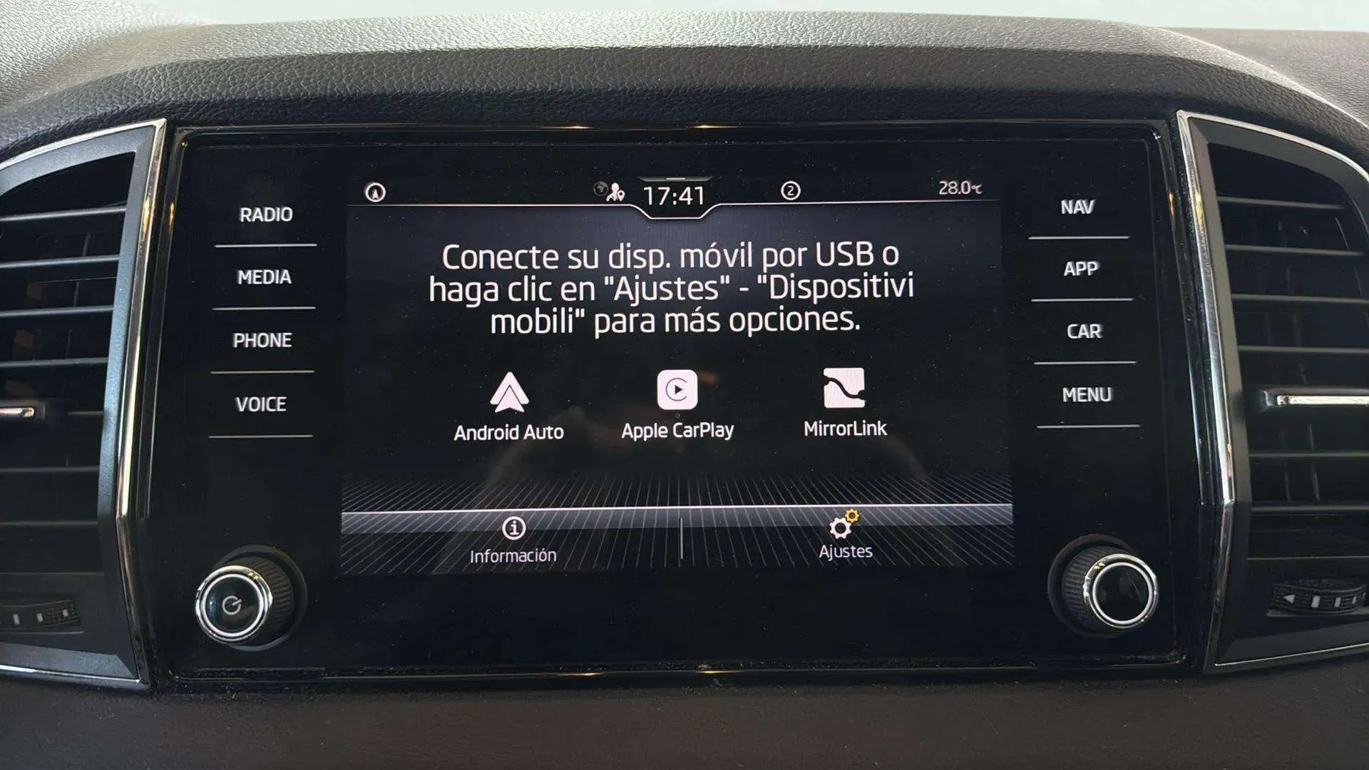Škoda Karoq 1.5 TSI DSG ACT Design - foto 21