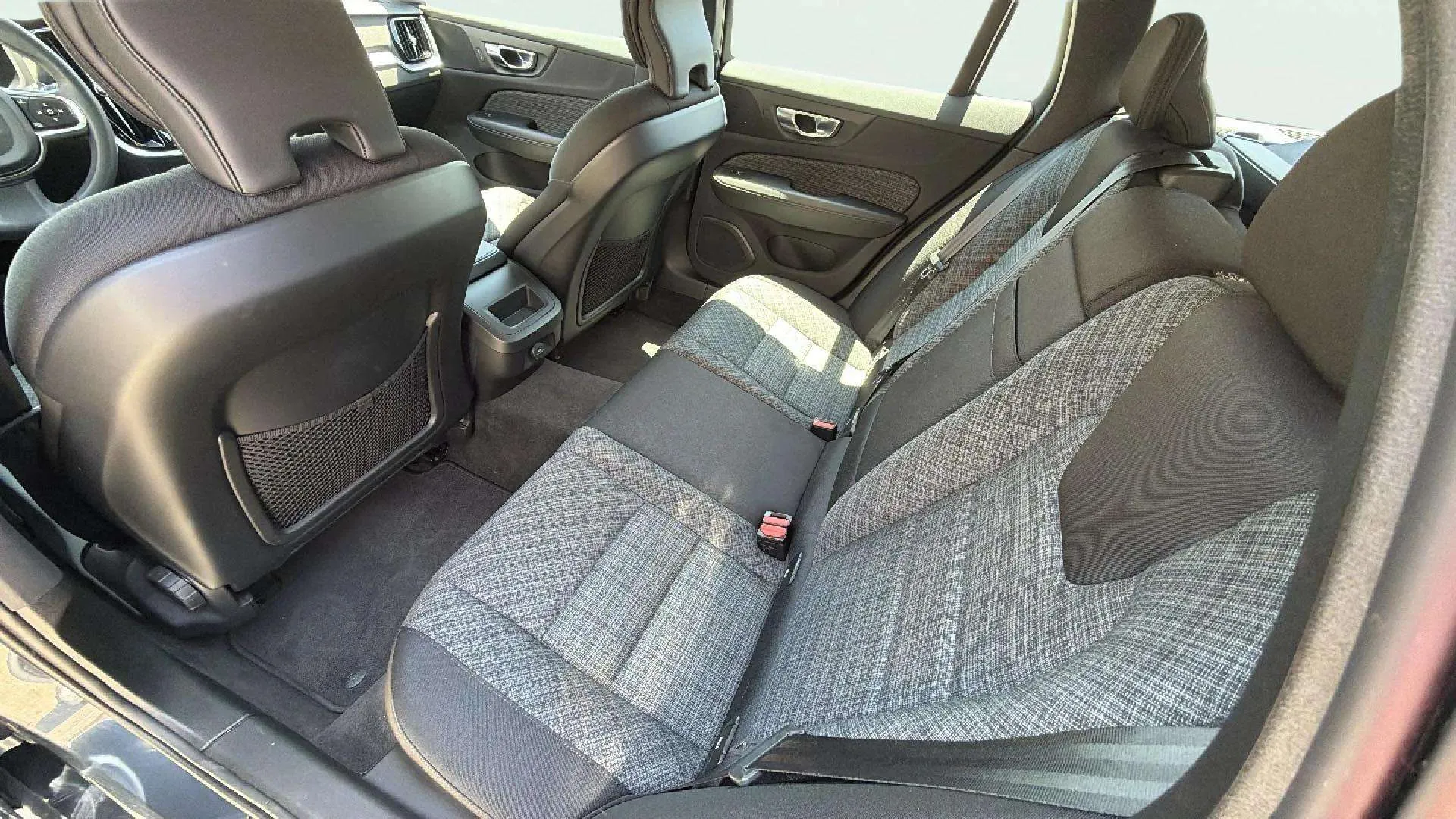 Volvo V60 2.0 B4 (D) Core - foto 15