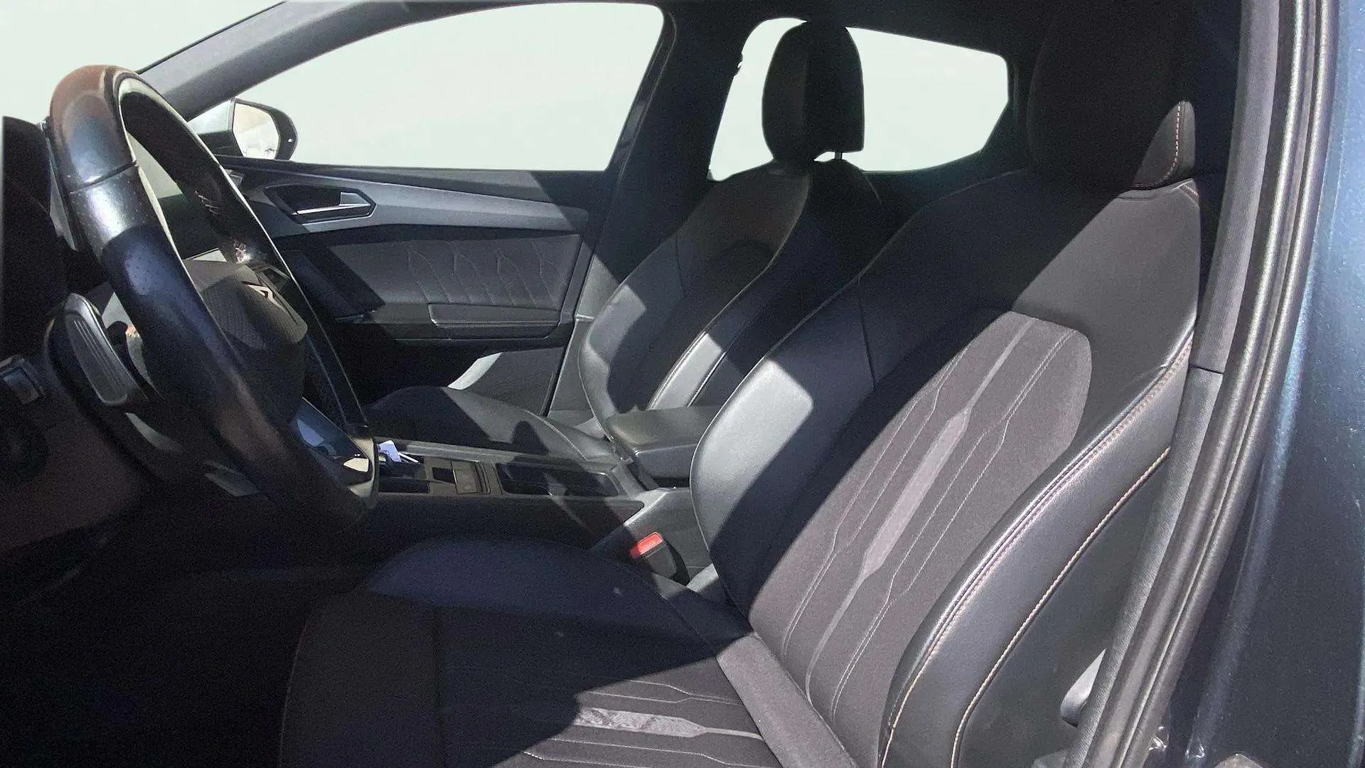 Cupra León 1.5 eTSI DSG - foto 22