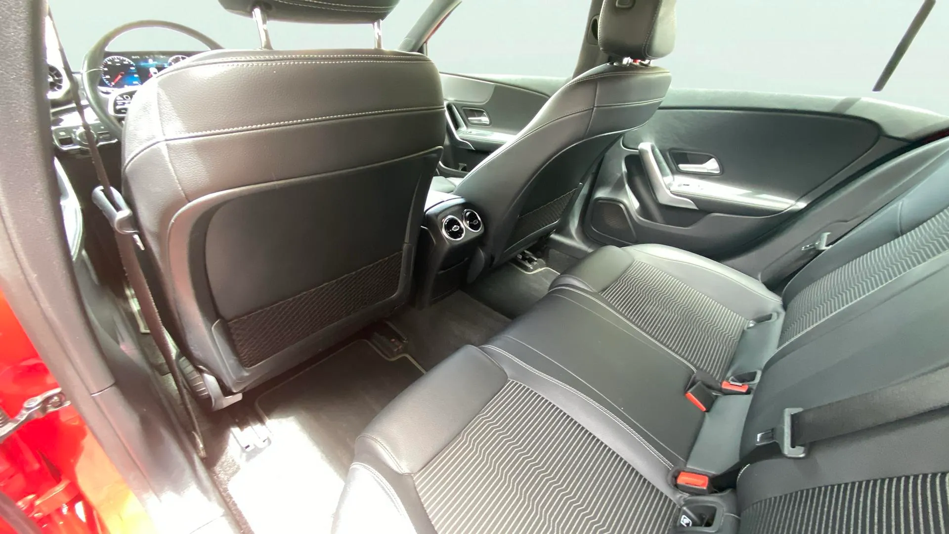 Mercedes-Benz Clase A A 180 d - foto 20