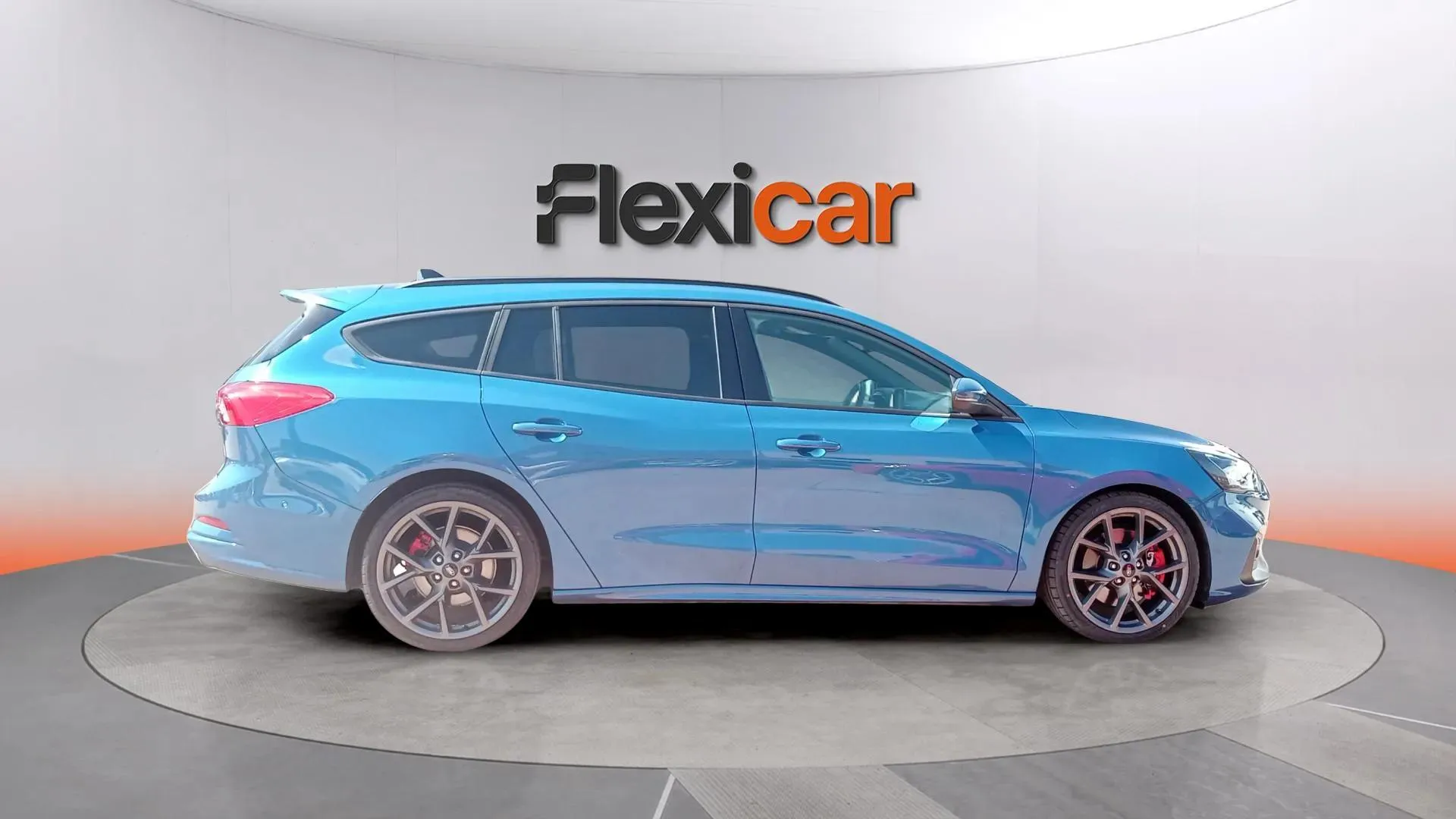 Ford Focus 2.3 EcoBoost ST SB - foto 7
