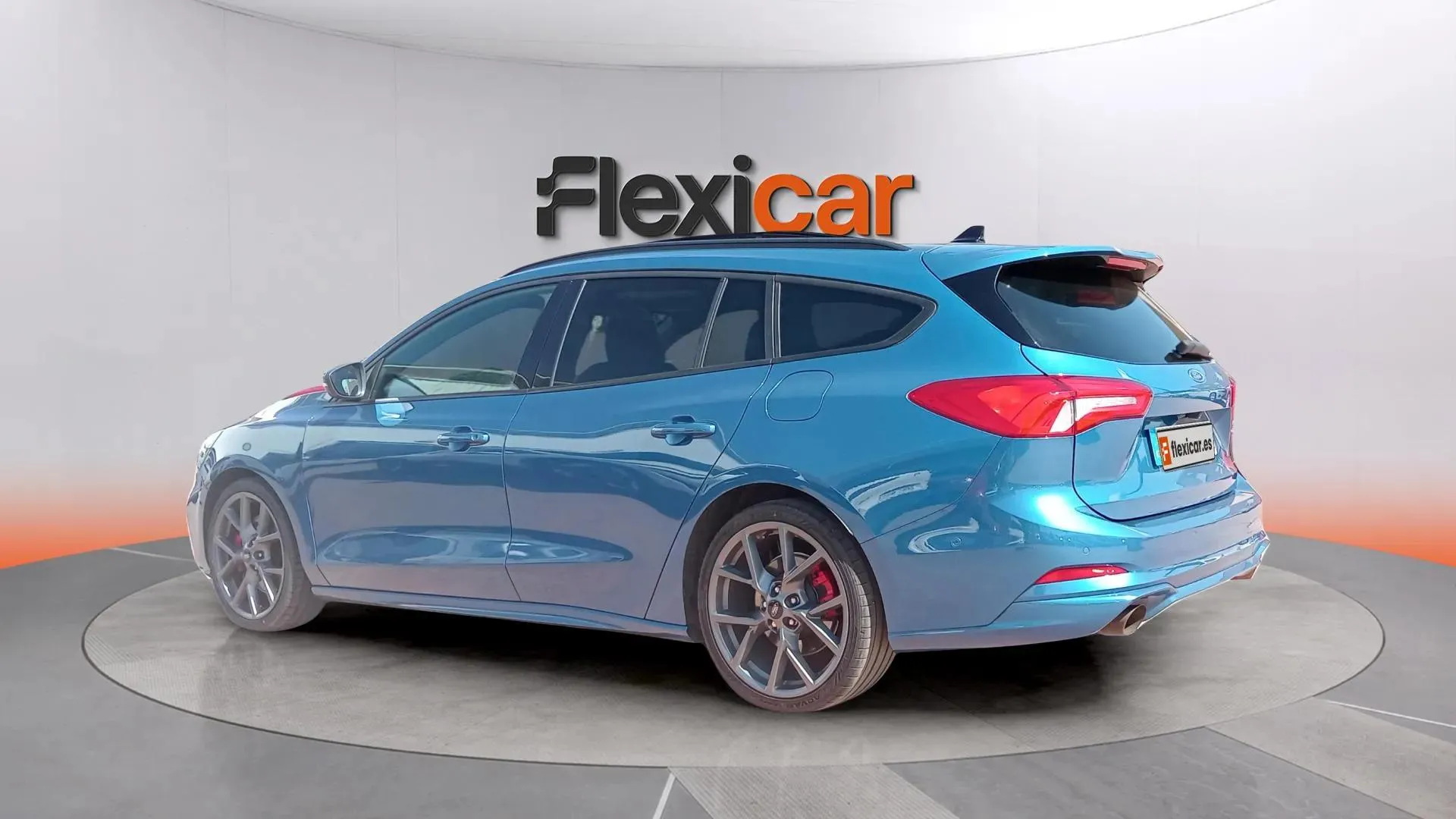 Ford Focus 2.3 EcoBoost ST SB - foto 9