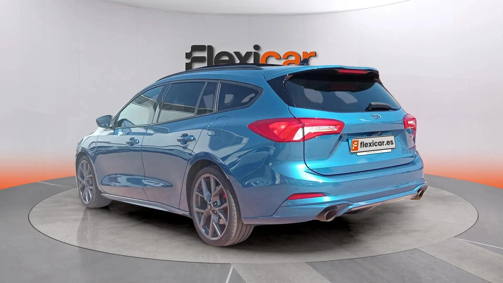 Ford Focus 2.3 EcoBoost ST SB - foto 11