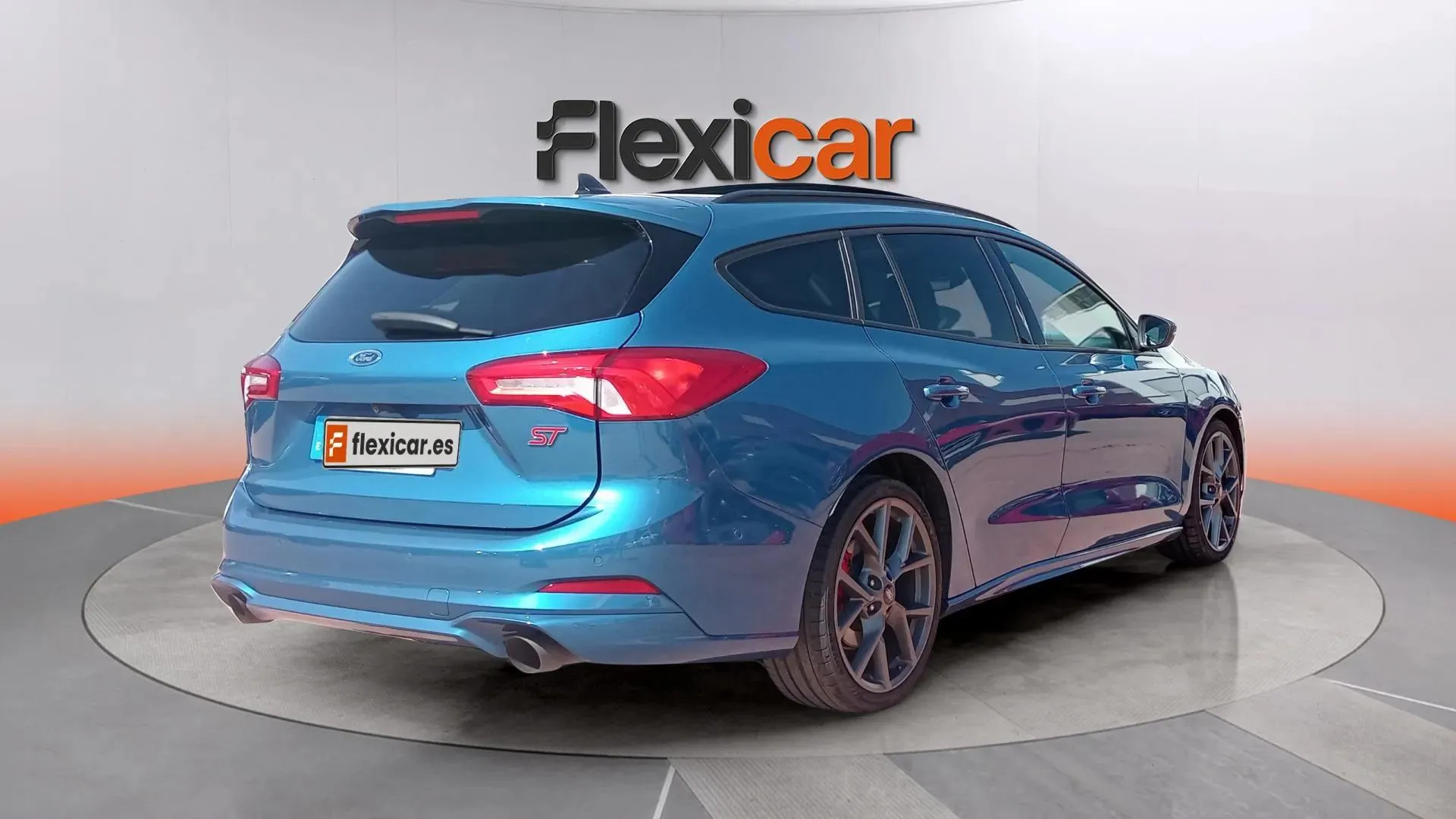 Ford Focus 2.3 EcoBoost ST SB - foto 4