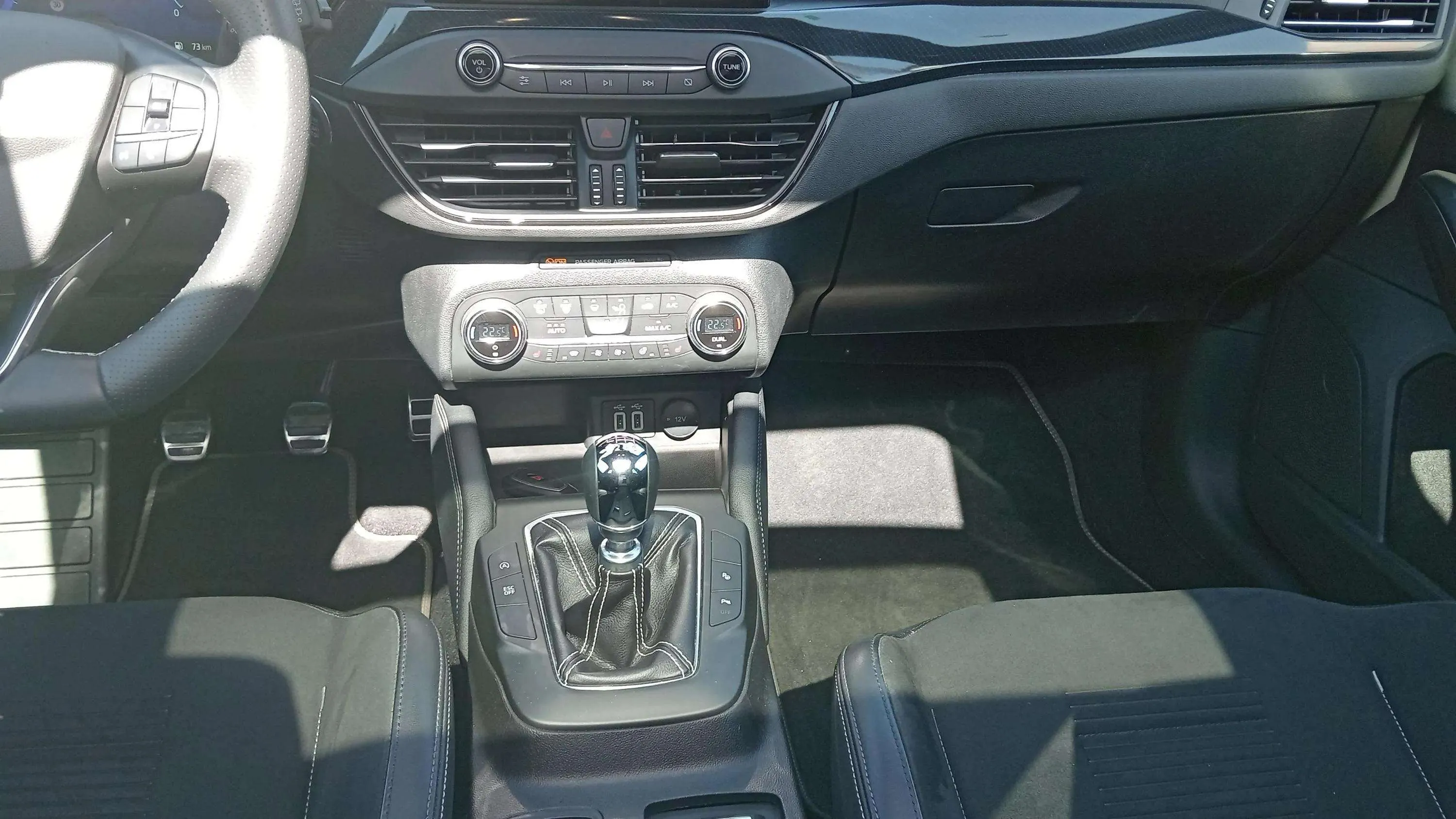 Ford Focus 2.3 EcoBoost ST SB - foto 17