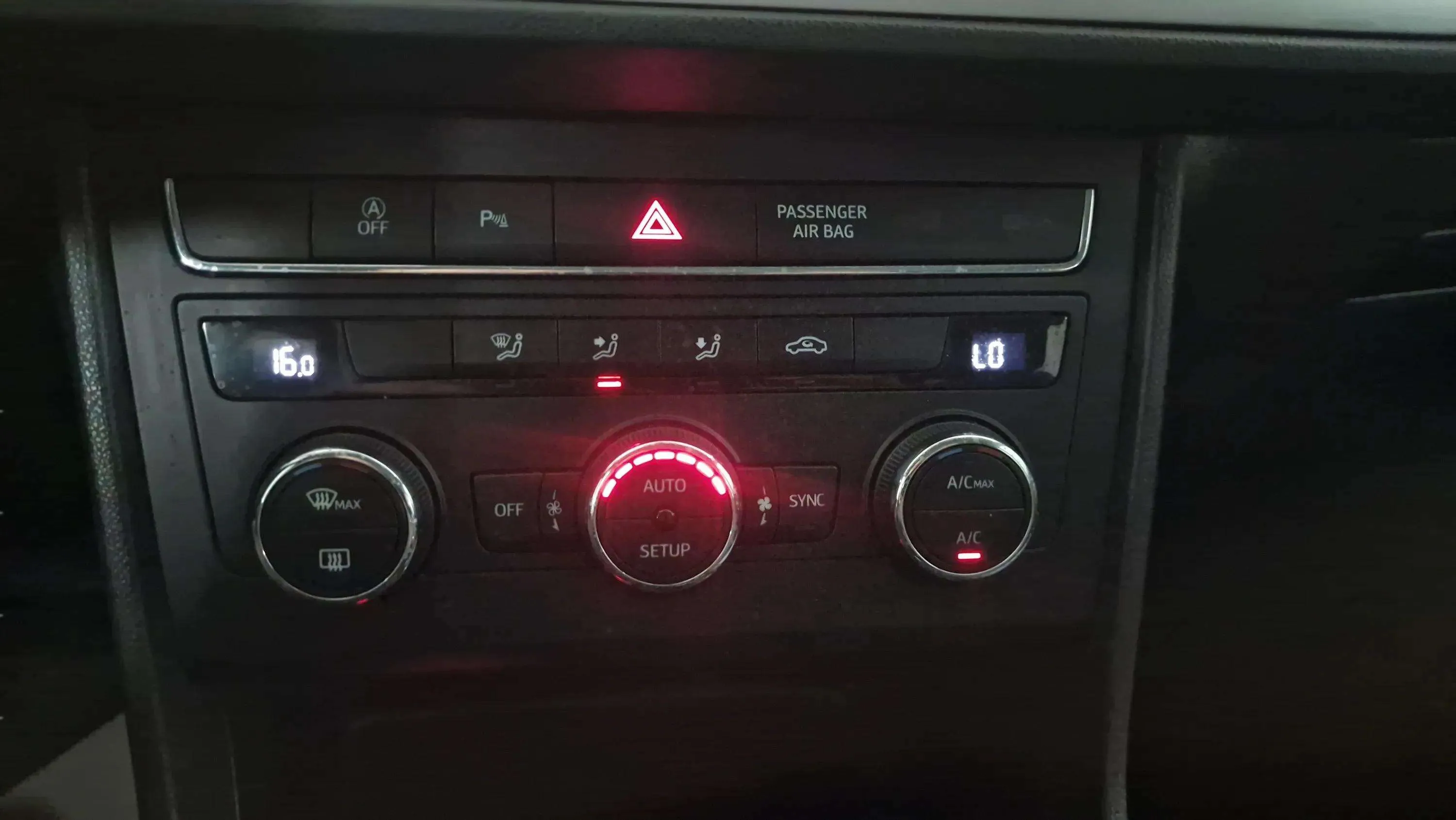 SEAT León 1.6 TDI Style Visio Ed - foto 19