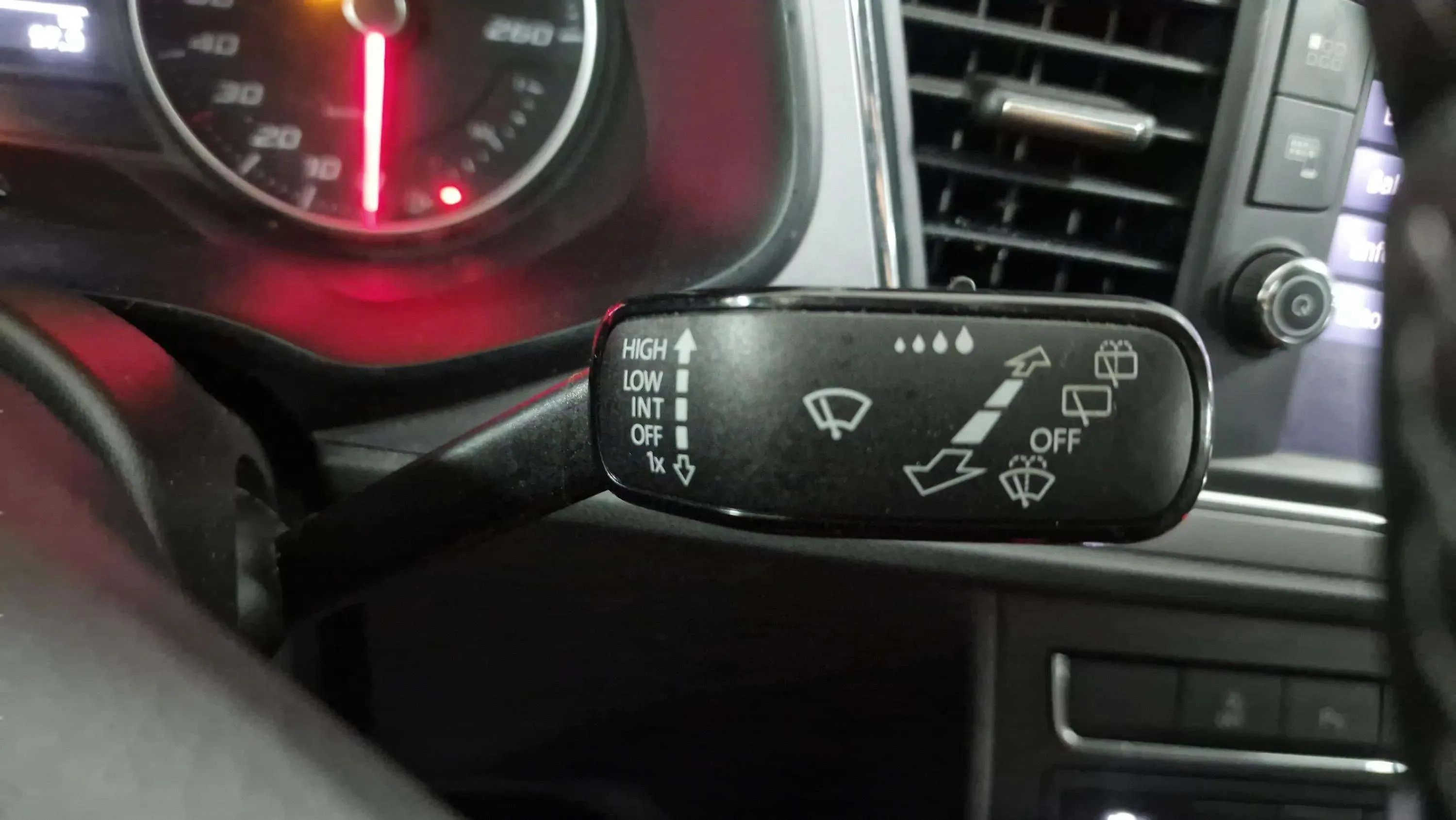 SEAT León 1.6 TDI Style Visio Ed - foto 16