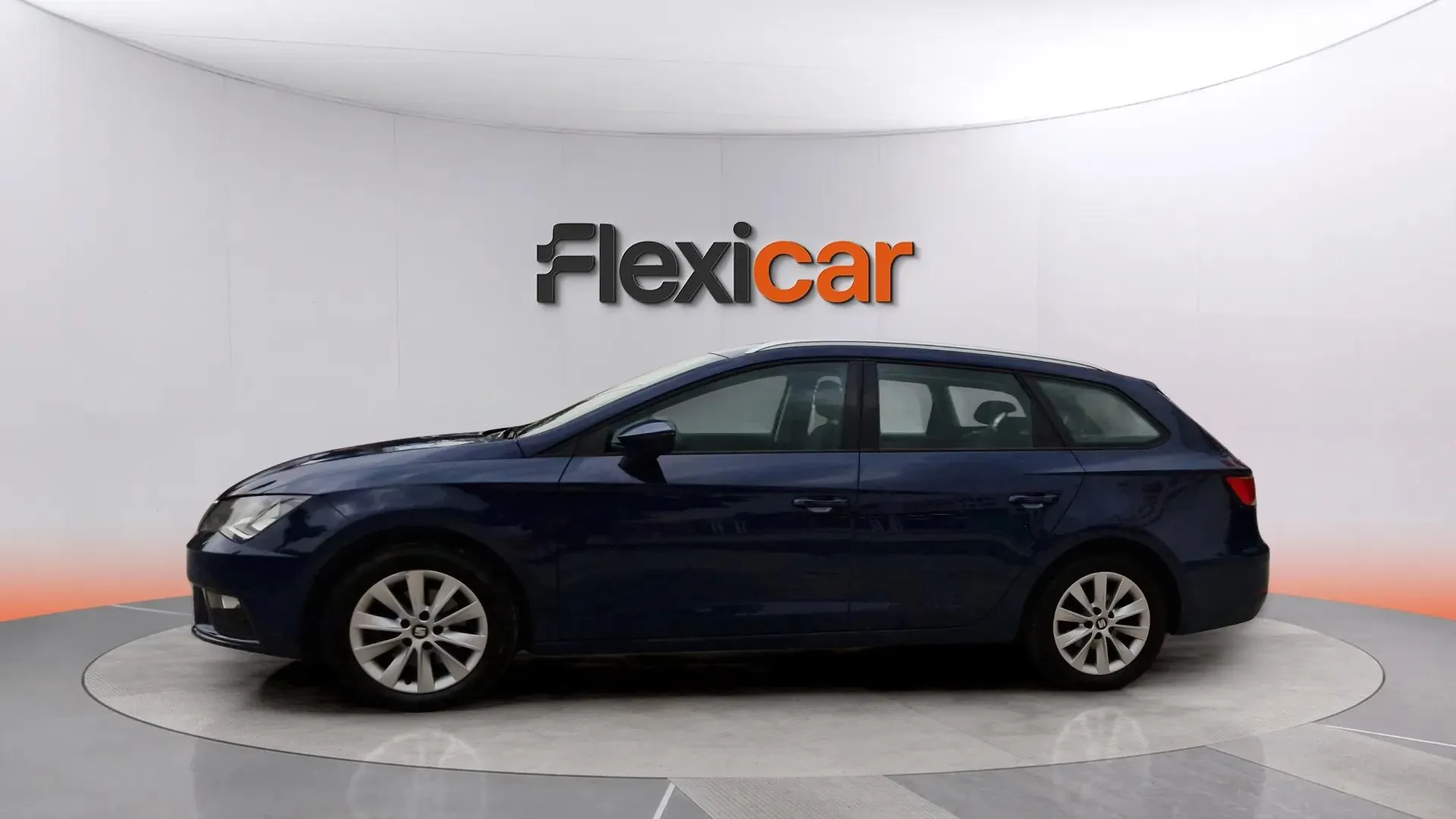 SEAT León 1.6 TDI Style Visio Ed - foto 4