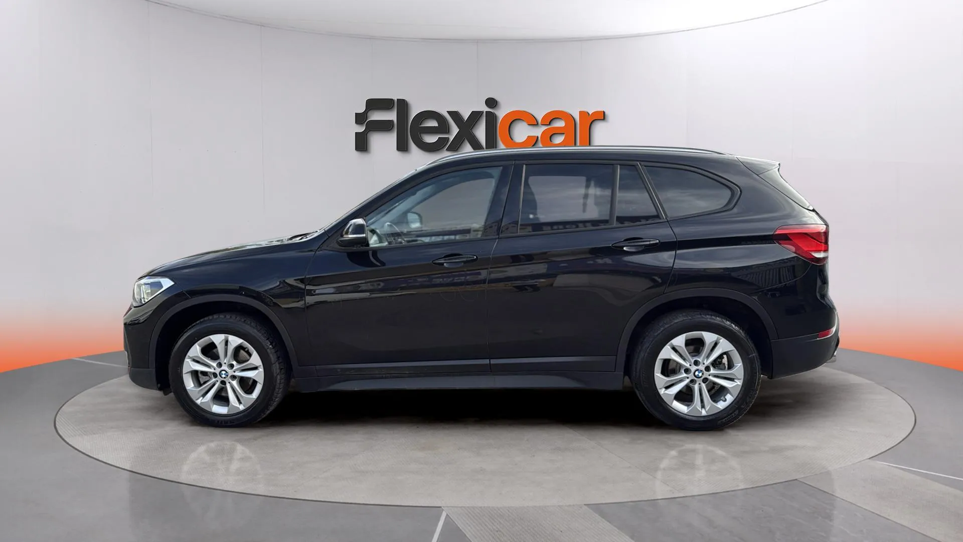 BMW X1 sDrive18d - foto 3
