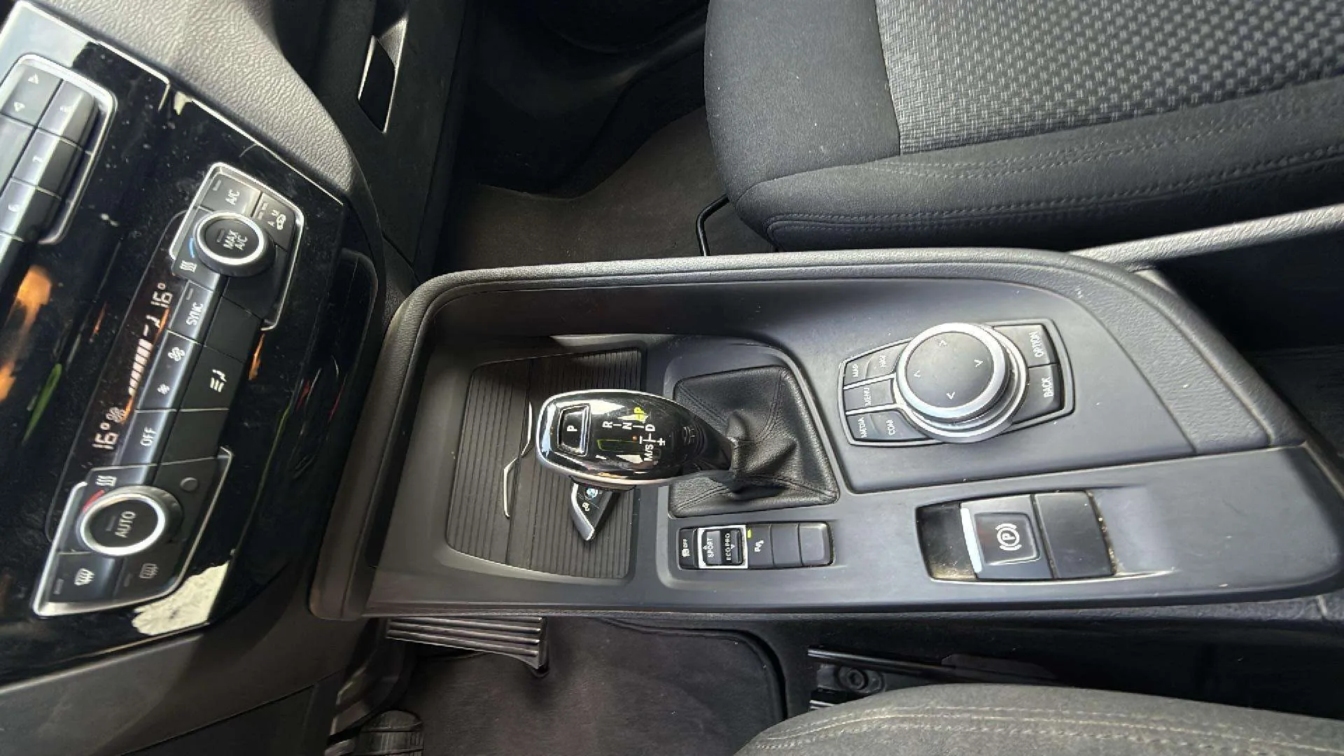 BMW X1 sDrive18d - foto 14