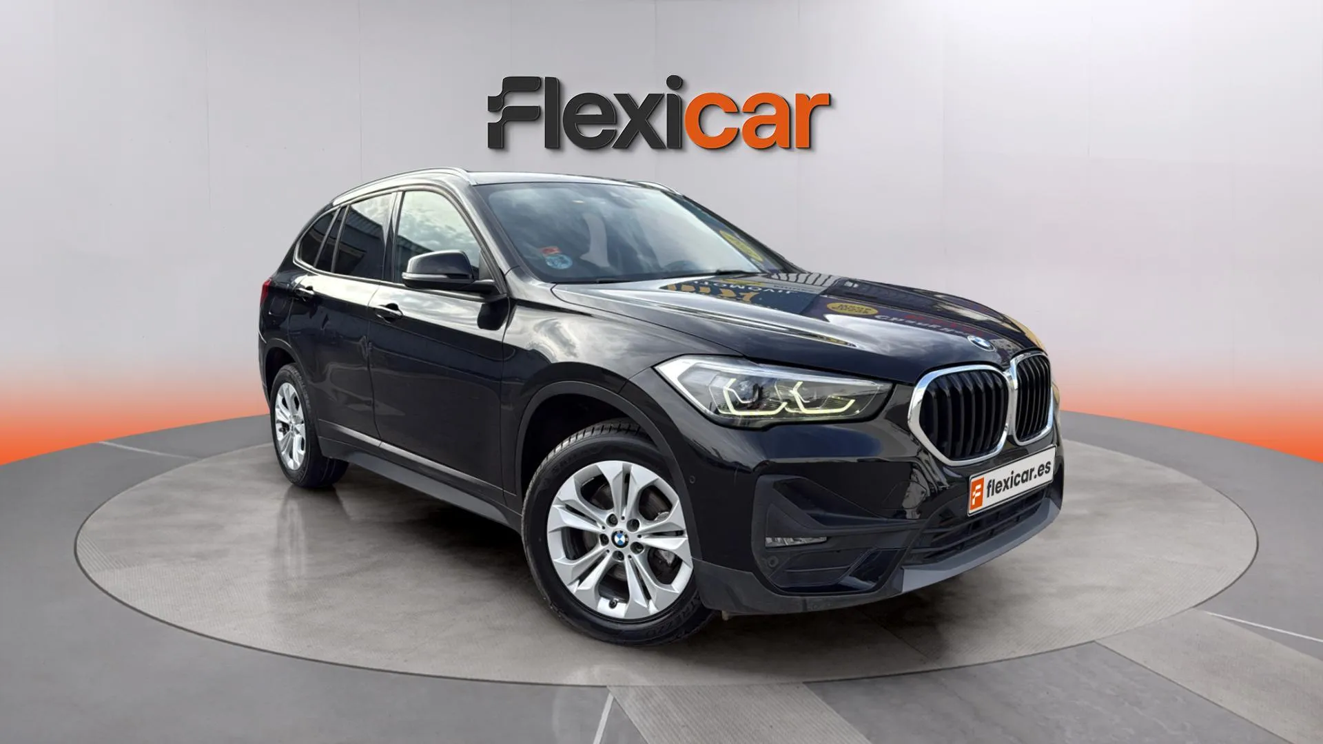 BMW X1 sDrive18d - foto 1