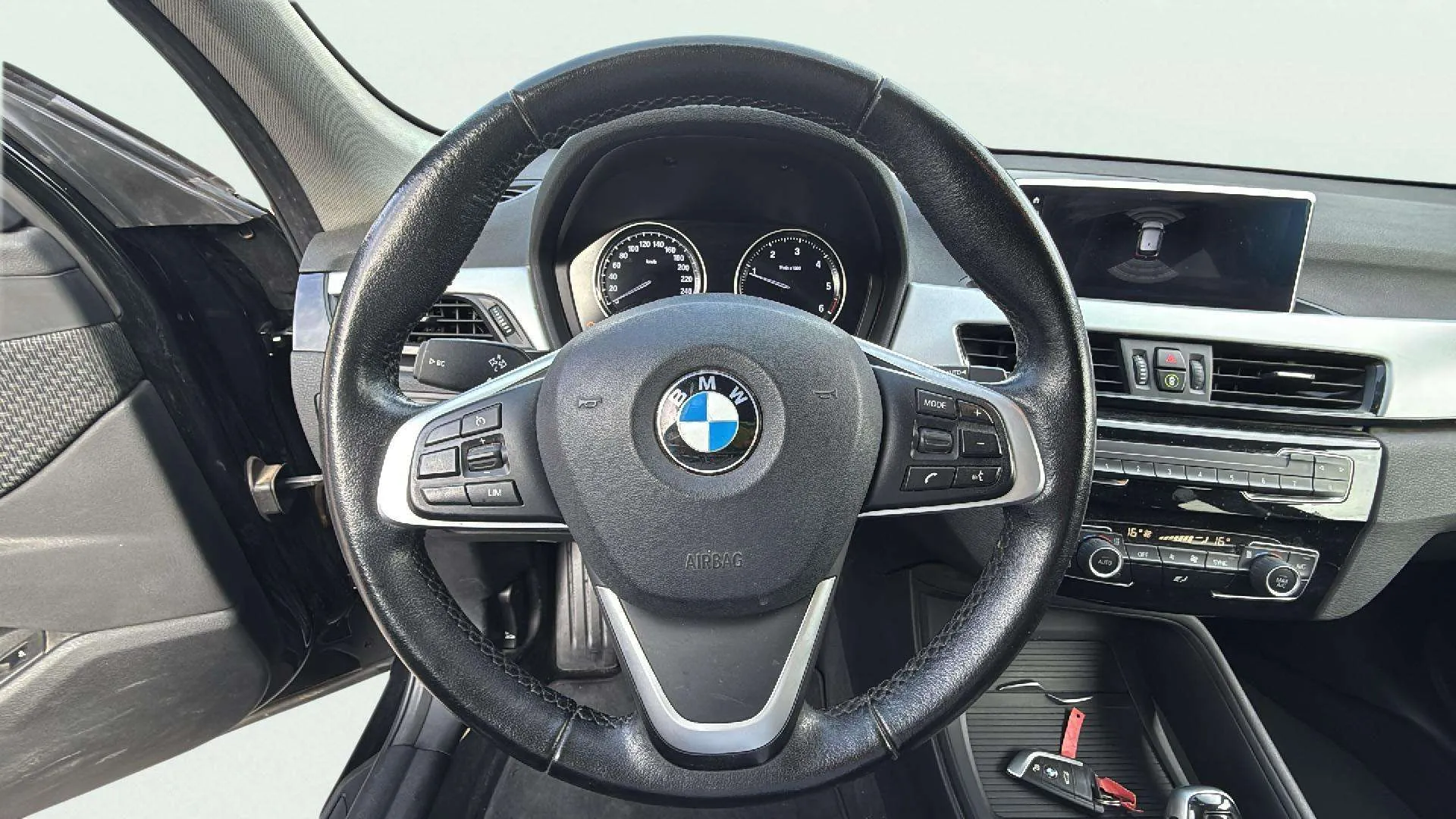 BMW X1 sDrive18d - foto 9