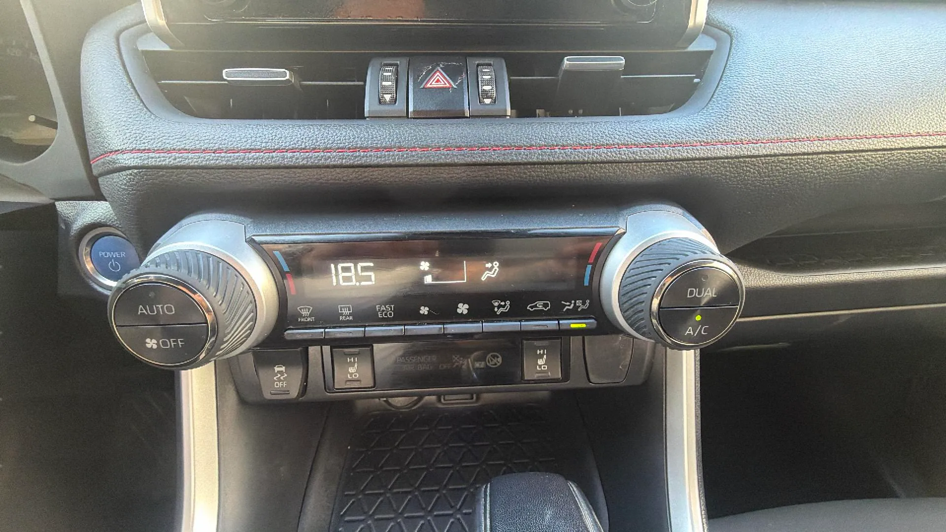 Toyota RAV4 2.5l PLUG-IN 300PH (e-CVT) Style Plus - foto 9