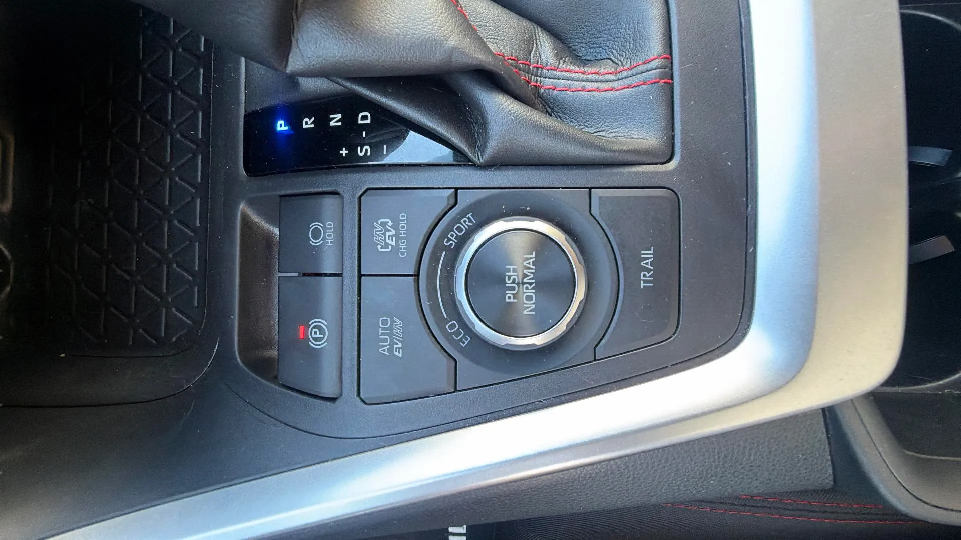 Toyota RAV4 2.5l PLUG-IN 300PH (e-CVT) Style Plus - foto 19