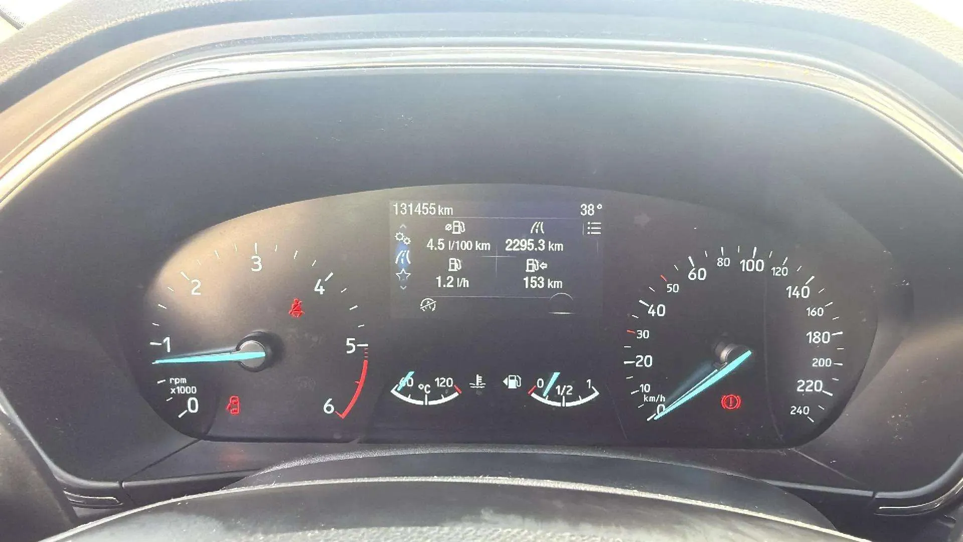 Ford Focus 1.5 EcoBlue Titanium - foto 6