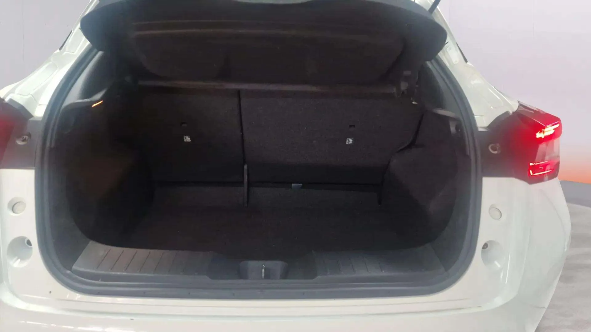 Nissan Juke DIG-T N-Design Silver - foto 24