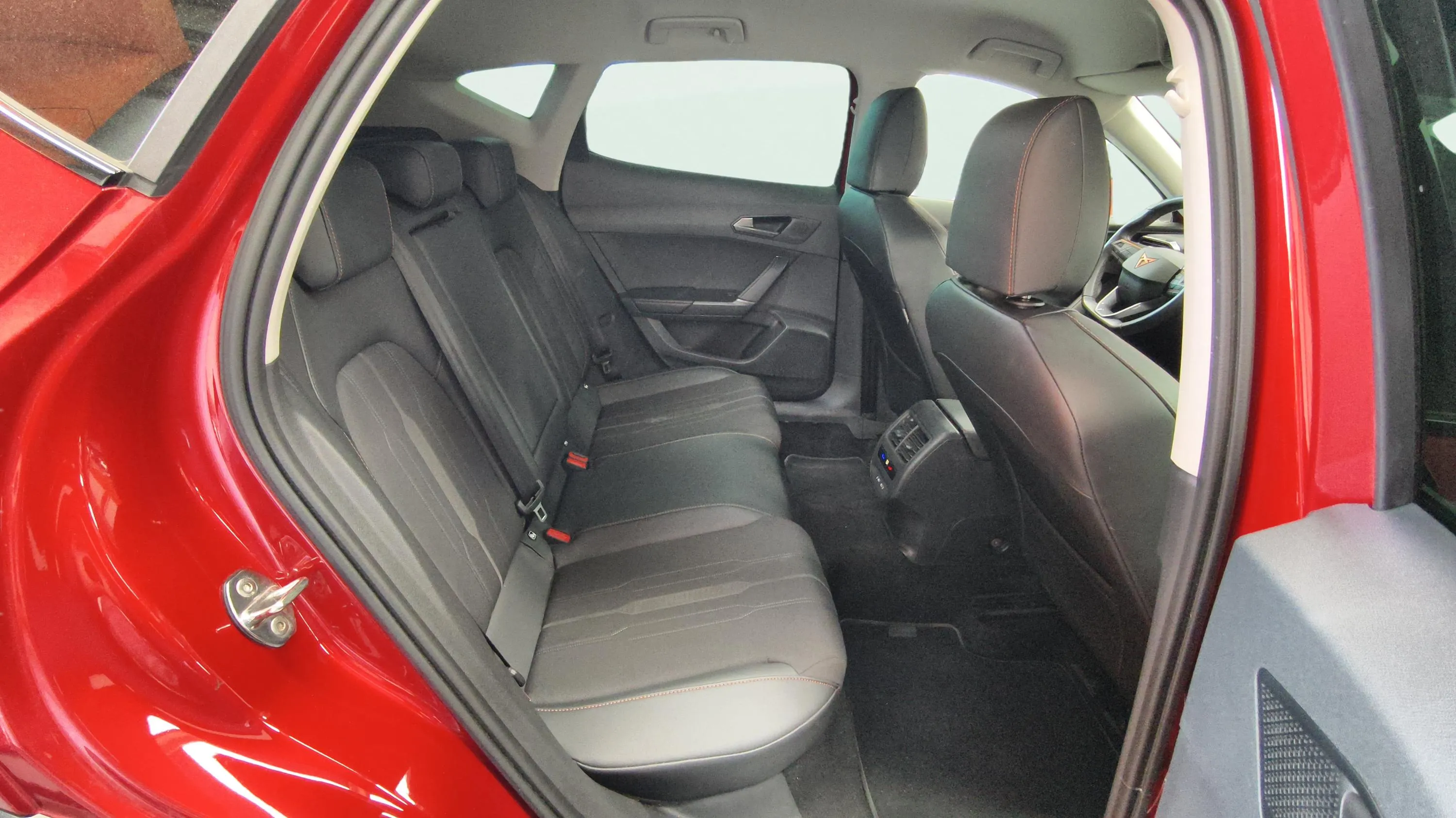Cupra Formentor 1.5 TSI - foto 13