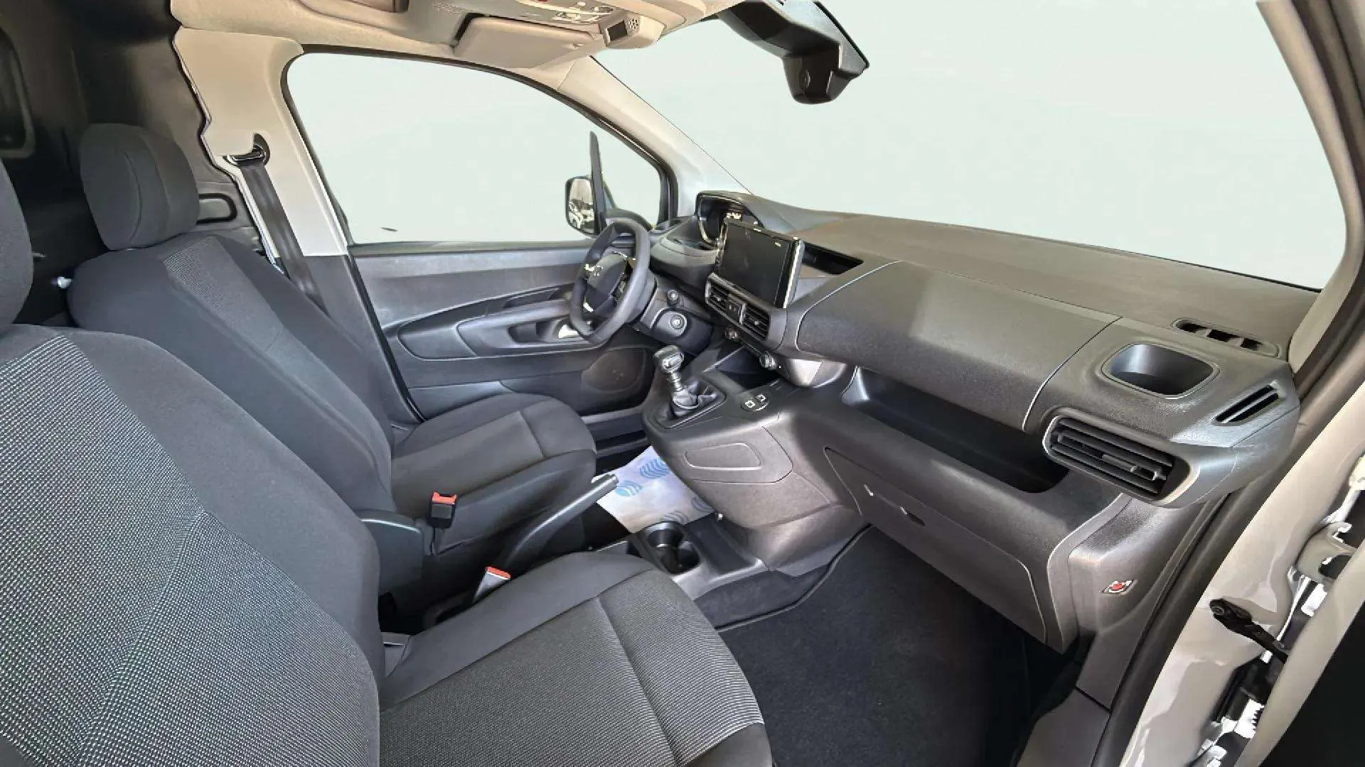 Peugeot Partner Nuevo Partner Standard 600KG BlueHDi - foto 12