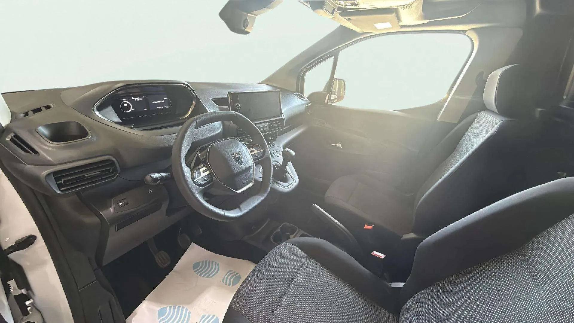 Peugeot Partner Nuevo Partner Standard 600KG BlueHDi - foto 7