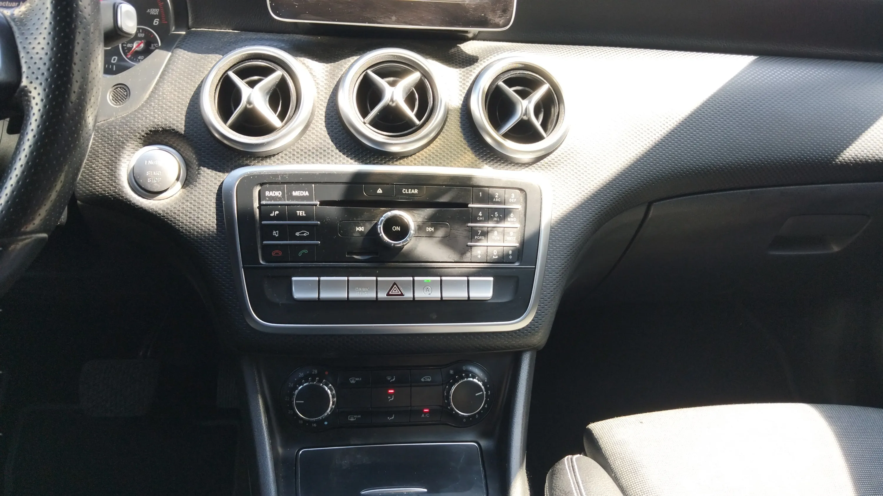 Mercedes-Benz Clase A A 200 d - foto 8