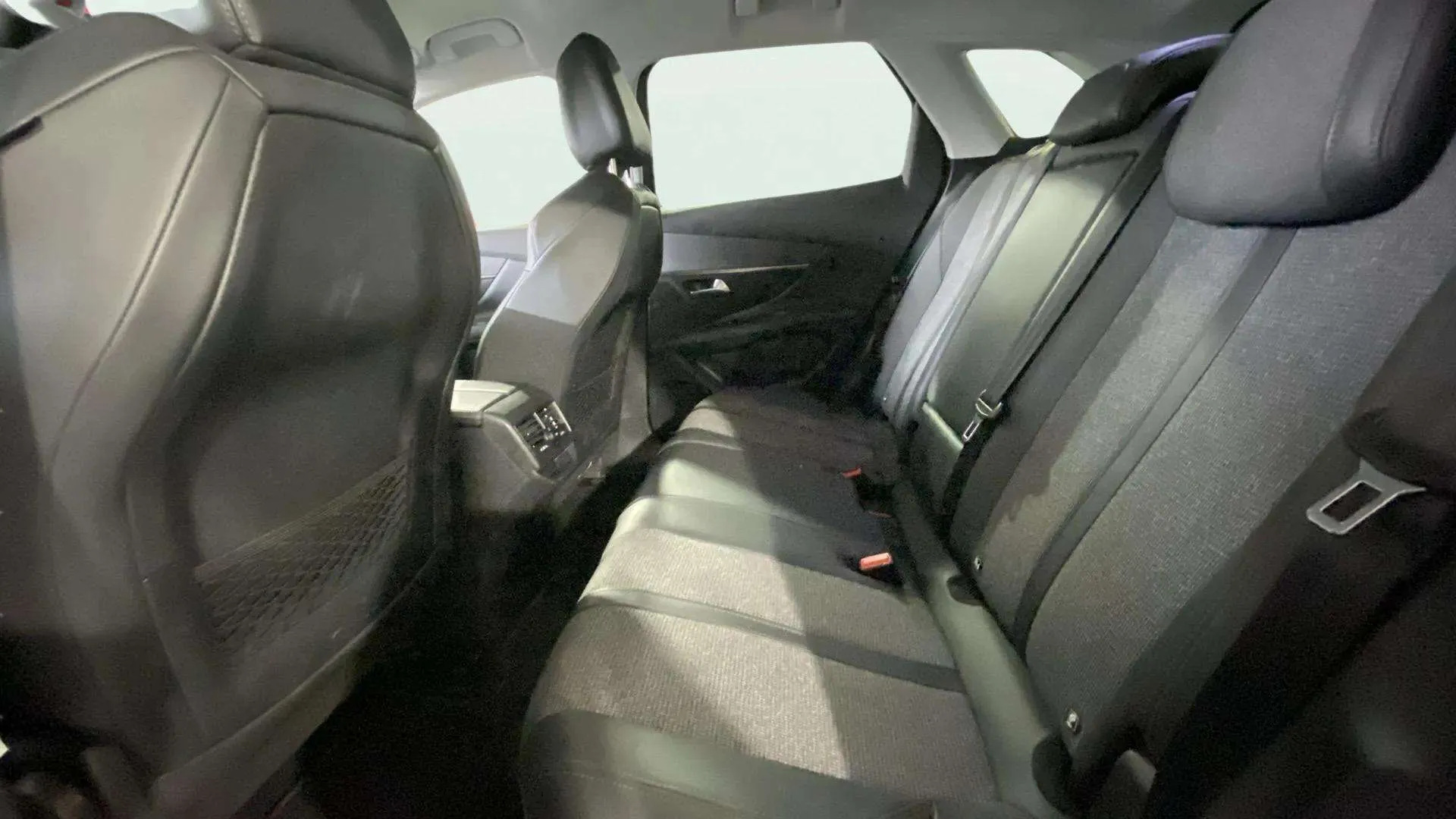 Peugeot 3008 1.2 PureTech Allure - foto 15
