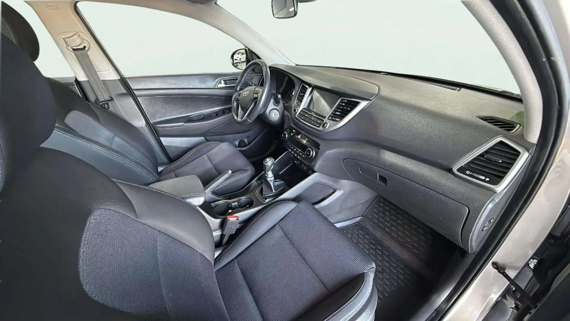 Hyundai Tucson 1.6 GDI Klass BE 4x2 - foto 12